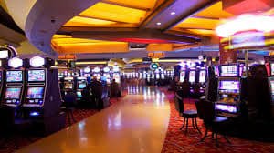 ss99 Poker နှင့် Live Casino ဂိမ်းများ Mobile မှကစားခြင်း